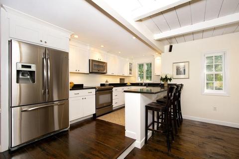 17 Charles St, Hingham, MA 02043 photo 12