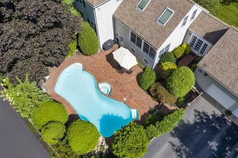 17 Charles St, Hingham, MA 02043 photo 3