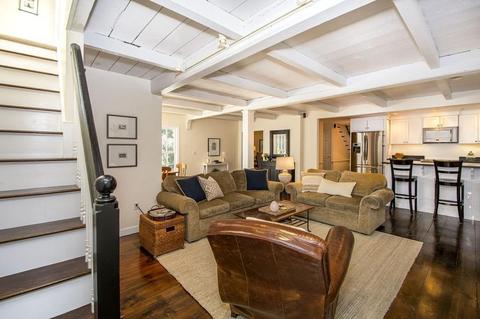 17 Charles St, Hingham, MA 02043 photo 13