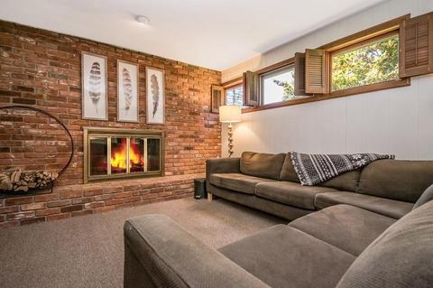 1093 Parker St, Springfield, MA 01129 photo 3