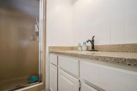 1093 Parker St, Springfield, MA 01129 photo 15
