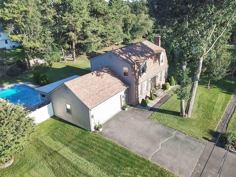 143 Sesame Dr, Chicopee, MA 01020 photo 1