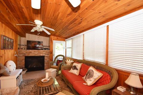 82 Shore Ave, Wareham, MA 02571 photo 6