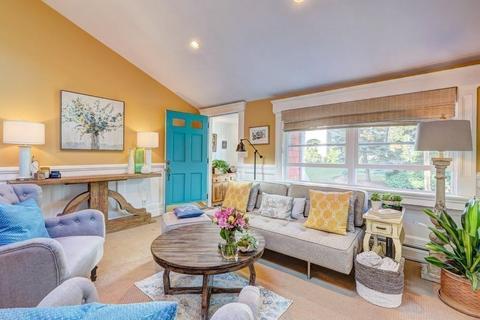 6 Daley Rd, Hingham, MA 02043 photo 2