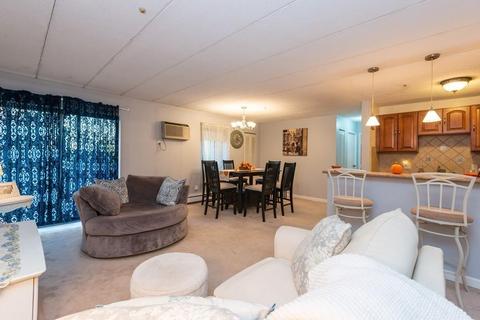 157 Franklin St #E6, Stoneham, MA 02180 photo 1