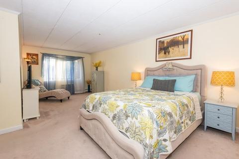 157 Franklin St #E6, Stoneham, MA 02180 photo 13