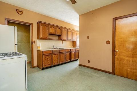 11 Riverdale, Chicopee, MA 01013 photo 7