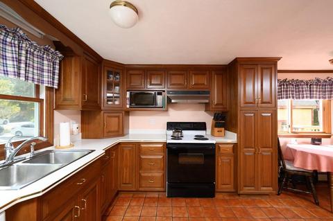 225 County Rd, Hanson, MA 02341 photo 4