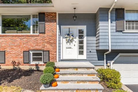 9 Michael Rd, Wakefield, MA 01880 photo 5