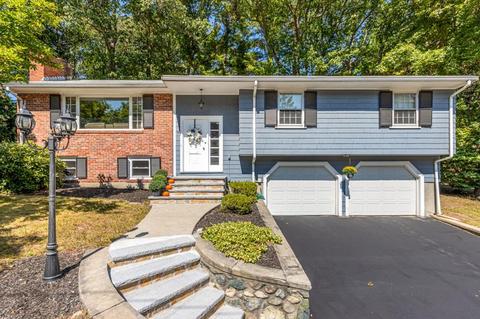 9 Michael Rd, Wakefield, MA 01880 photo 1