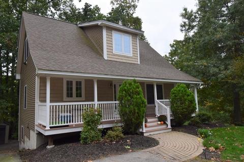 14 Fourth St, Windham, NH 03087 photo 1