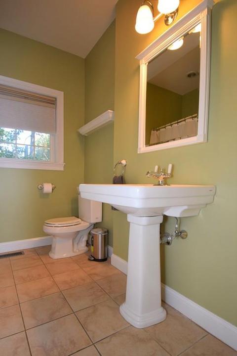 14 Fourth St, Windham, NH 03087 photo 8