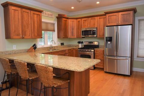 14 Fourth St, Windham, NH 03087 photo 4