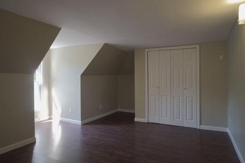 14 Elm St, Derry, NH 03038 photo 34