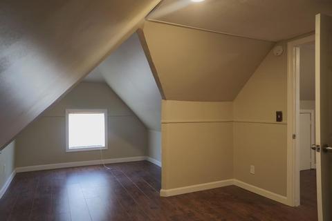 14 Elm St, Derry, NH 03038 photo 33