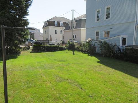 313 Middle St, Fall River, MA 02724 photo 4
