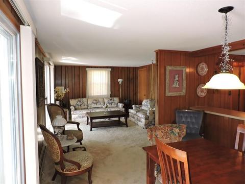 68 W Point Rd, Webster, MA 01570 photo 10