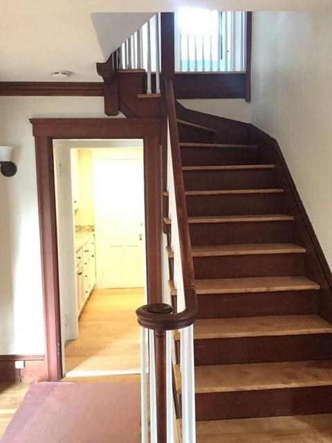 136 Coolidge Rd, Worcester, MA 01602 photo 4