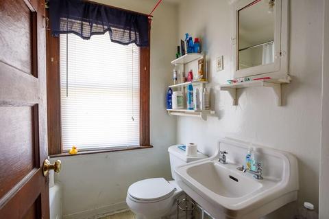 12 Lodi St, Worcester, MA 01608 photo 3