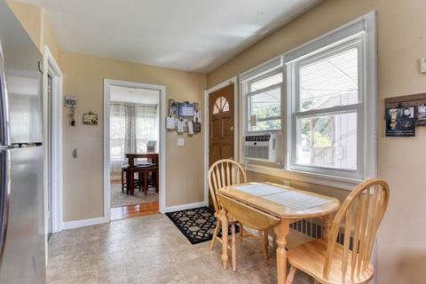 159 East St, Springfield, MA 01104 photo 9