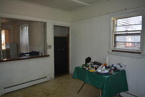 18 Spring St, Gloucester, MA 01930 photo 2