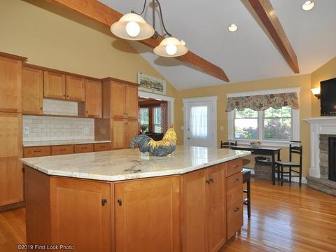 880 Maple St, Mansfield, MA 02048 photo 7