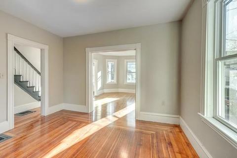 13 Bennett St, Beverly, MA 01915 photo 14