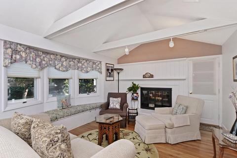 62 Rivard Rd, Needham, MA 02492 photo 4