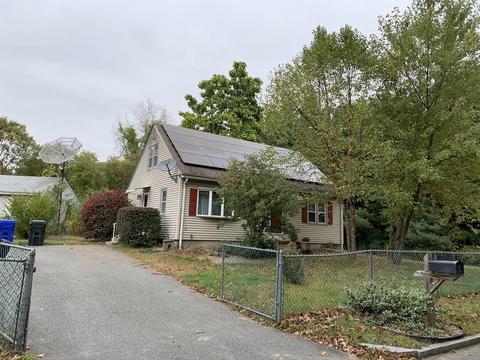 210 Keddy St, Springfield, MA 01109 photo 2
