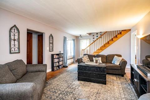 32 York St, Chicopee, MA 01020 photo 8
