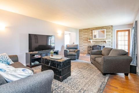 32 York St, Chicopee, MA 01020 photo 7