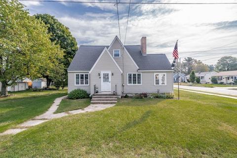 32 York St, Chicopee, MA 01020 photo 2