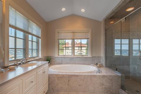10 Harvard St, Marblehead, MA 01945 photo 20