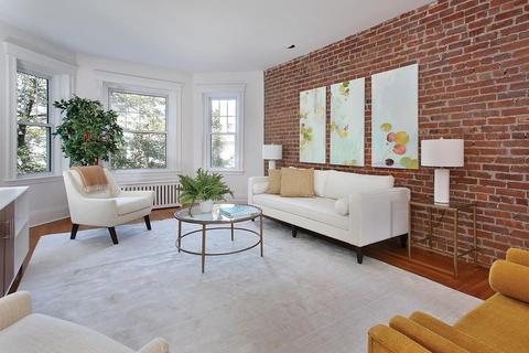 82 Browne St #3, Brookline, MA 02446 photo 2