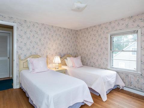 67 Newton Rd, Springfield, MA 01118 photo 32