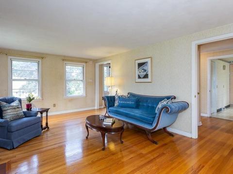 67 Newton Rd, Springfield, MA 01118 photo 11