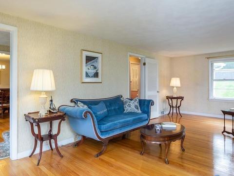 67 Newton Rd, Springfield, MA 01118 photo 10