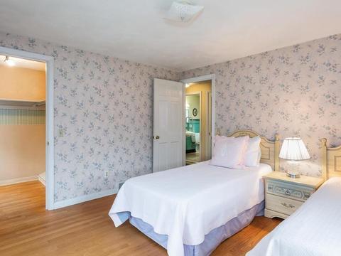 67 Newton Rd, Springfield, MA 01118 photo 33