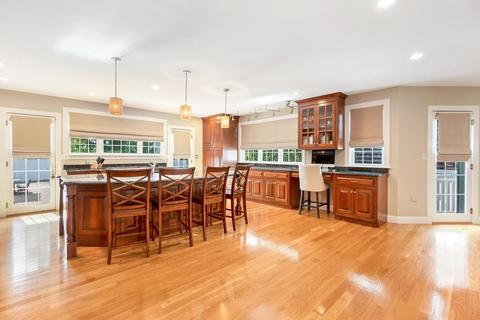 148 Howard St, Reading, MA 01867 photo 5
