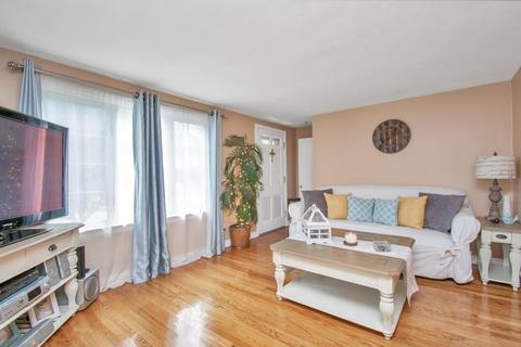 792 Mckinstry Ave, Chicopee, MA 01020 photo 11