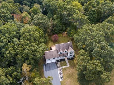 10 Forge Ln, Sutton, MA 01590 photo 4