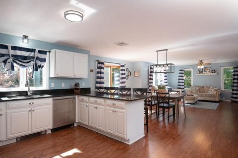 10 Forge Ln, Sutton, MA 01590 photo 8
