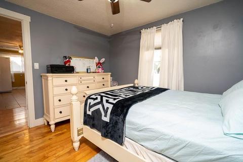 196 Savoy Ave, Springfield, MA 01104 photo 8