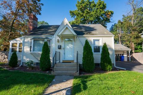 196 Savoy Ave, Springfield, MA 01104 photo 3