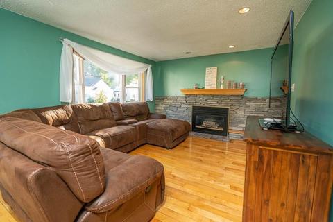 196 Savoy Ave, Springfield, MA 01104 photo 9