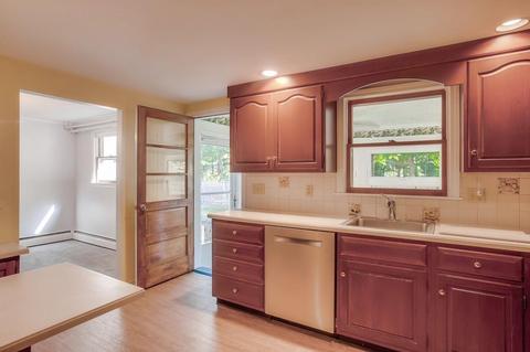 19 Larch Ln, Reading, MA 01867 photo 5