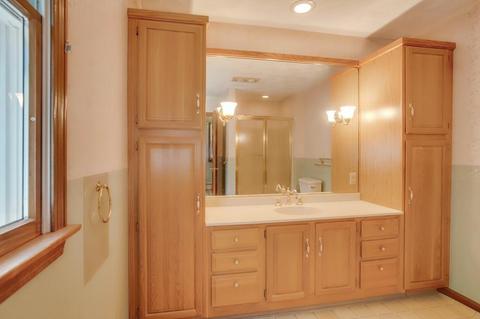 19 Larch Ln, Reading, MA 01867 photo 15
