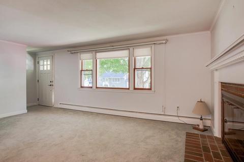 19 Larch Ln, Reading, MA 01867 photo 8