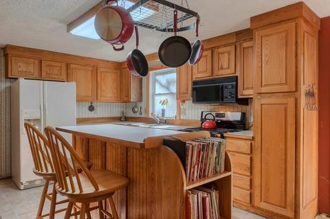 36 High St, Erving, MA 01344 photo 8