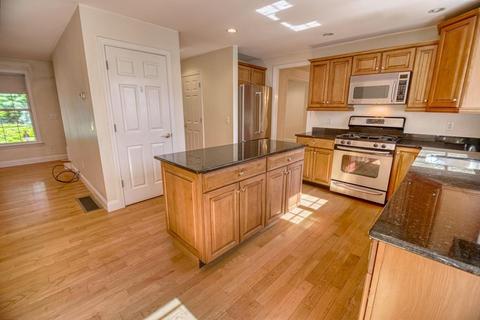 596 Washington St #A, Gloucester, MA 01930 photo 7